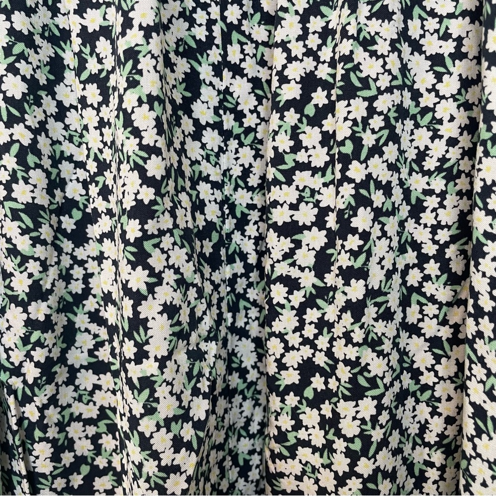 Reitmans Monochrome Floral Maxi Dress - Picture 5 of 10